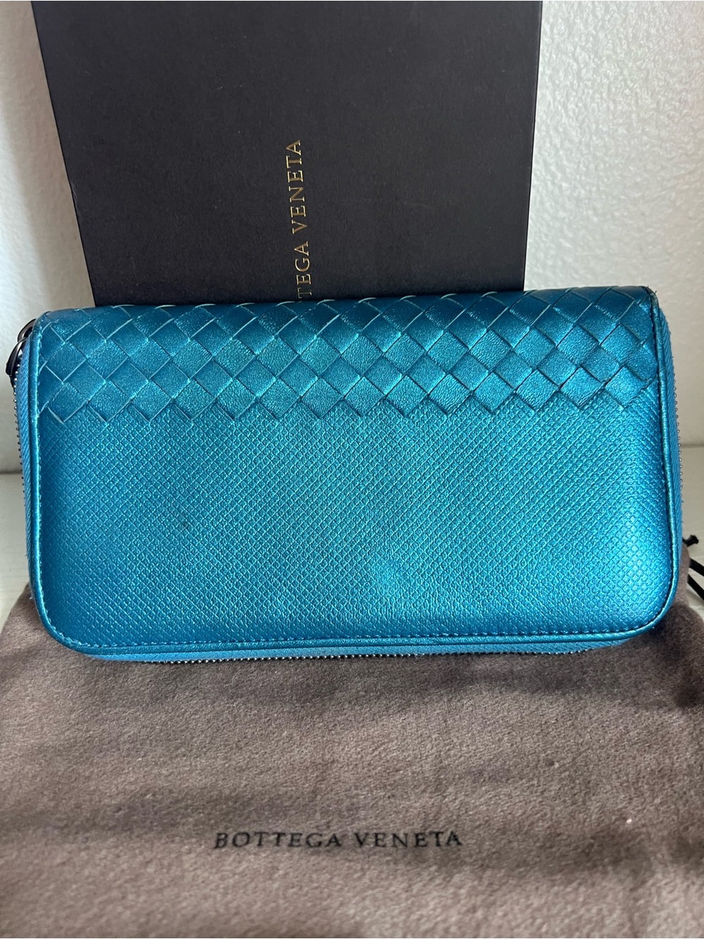 BOTTEGA VENETA Nappa Intrecciato Moondust Zip Wallet Blue - Picture 4 of 16